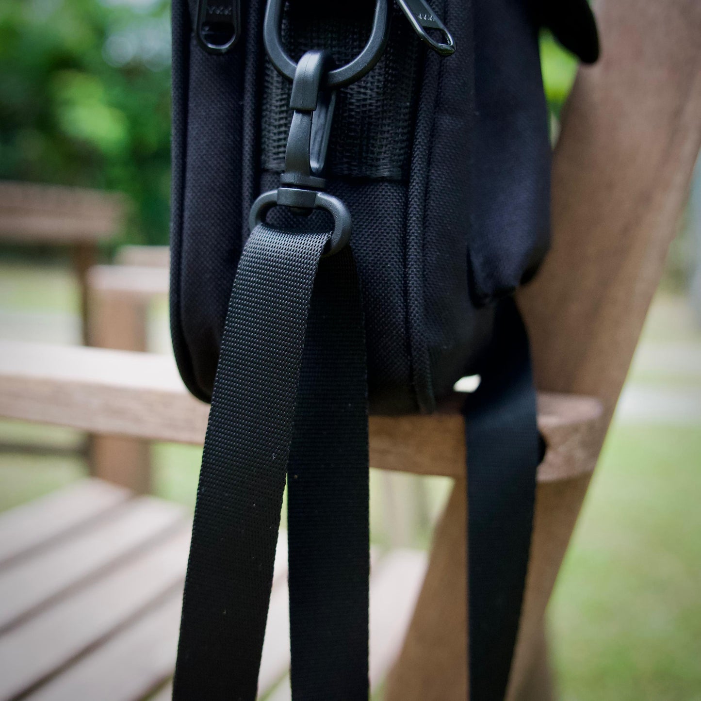 NSENTIAL Shoulder Bag